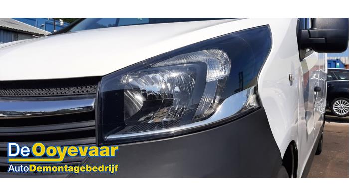 Gebrauchte Scheinwerfer links Opel Vivaro 1.6 CDTI 95 Euro 6 Preis € 399,99 Margenregelung angeboten von Autodemontagebedrijf De Ooyevaar