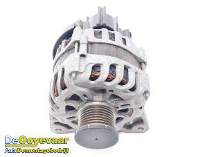 Dynamo van een Renault Captur I (2R) 0.9 Energy TCE 12V 2019