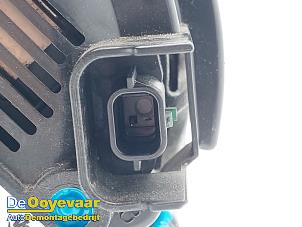 Dynamo van een Renault Captur I (2R) 0.9 Energy TCE 12V 2019