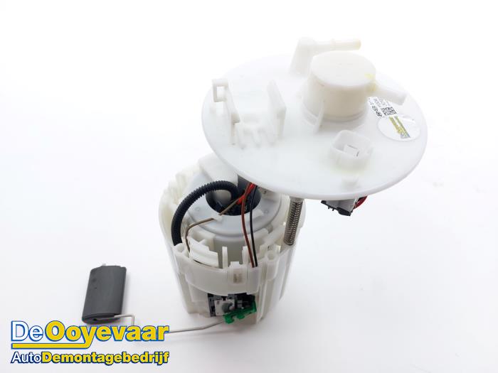 Usagé Pompe à carburant Kia Stonic (YB) 1.0i T-GDi 12V Eco-Dynamics+ Prix € 39,99 Règlement à la marge proposé par Autodemontagebedrijf De Ooyevaar