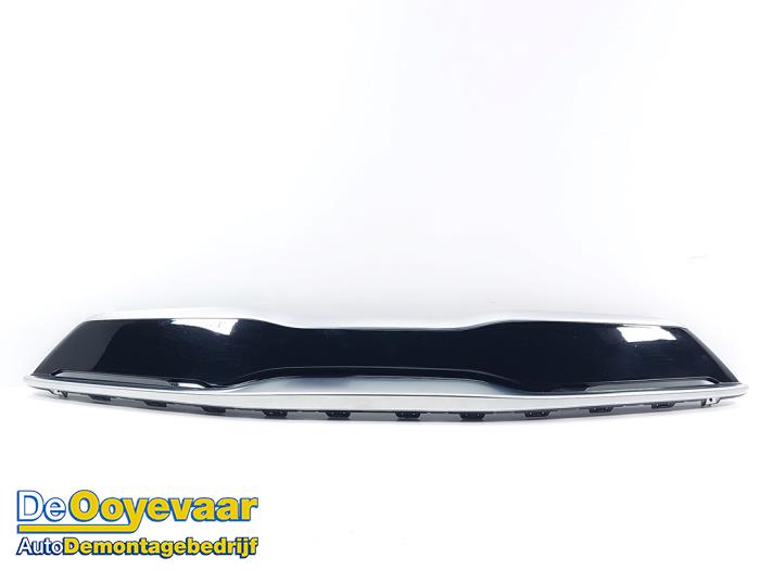 Używane Grill Kia Stonic (YB) 1.0i T-GDi 12V Eco-Dynamics+ Cena € 99,99 Procedura marży oferowane przez Autodemontagebedrijf De Ooyevaar