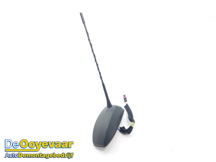 Używane Antena GPS Opel Astra K Sports Tourer 1.2 Turbo 12V Cena € 39,99 Procedura marży oferowane przez Autodemontagebedrijf De Ooyevaar