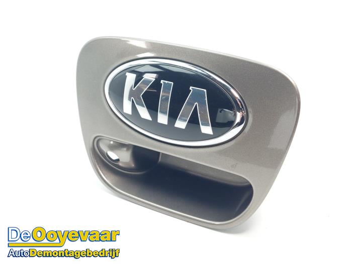 Używane Uchwyt tylnej klapy Kia Picanto (JA) 1.0 12V Cena € 19,99 Procedura marży oferowane przez Autodemontagebedrijf De Ooyevaar