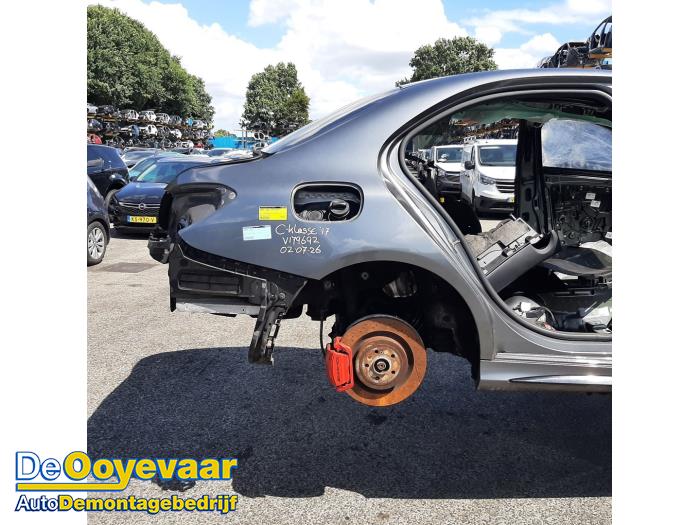 Używane Element karoserii prawy tyl Mercedes C (W205) C-63 S,Edition 1 AMG 4.0 V8 Biturbo Cena na żądanie oferowane przez Autodemontagebedrijf De Ooyevaar