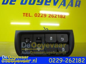 Gebrauchte Schalter Kia Rio III (UB) 1.2 CVVT 16V Preis € 31,00 Margenregelung angeboten von Autodemontagebedrijf De Ooyevaar