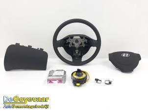 Usagé Kit + module airbag Hyundai i10 (F5) 1.2i 16V Prix € 129,99 Règlement à la marge proposé par Autodemontagebedrijf De Ooyevaar