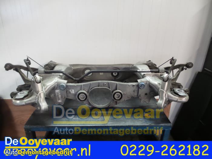 Subframe from a Mercedes-Benz S (W222/V222/X222) 4.7 S-500 BlueEFFICIENCY 32V 4-Matic 2014