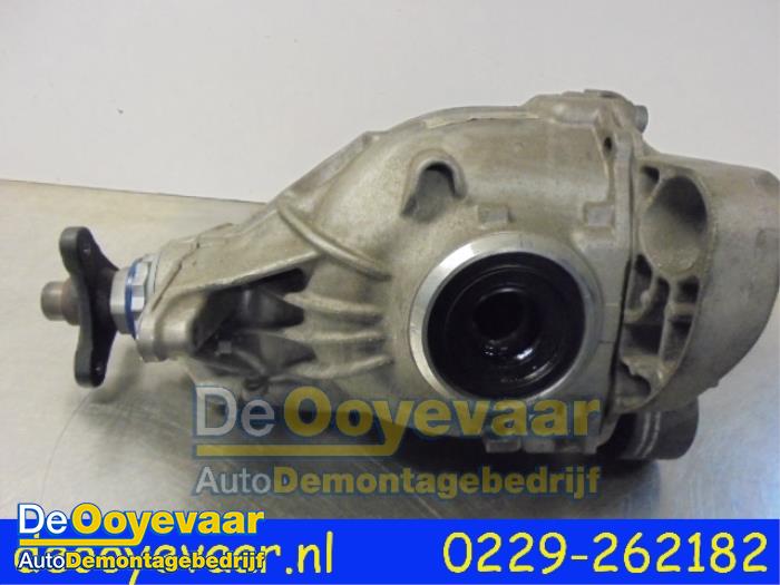 Rear differential from a BMW 7 serie (F01/02/03/04) 740Li 24V 2015