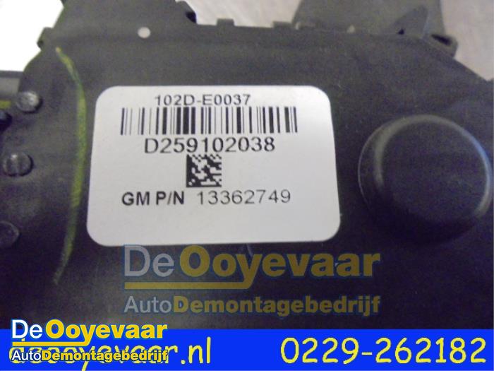 Gaspedalposition Sensor van een Opel Meriva 1.4 16V Ecotec 2011