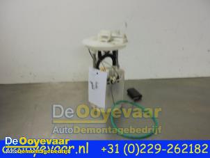 Used Petrol pump Opel Corsa D 1.4 16V Twinport Price € 24,99 Margin scheme offered by Autodemontagebedrijf De Ooyevaar