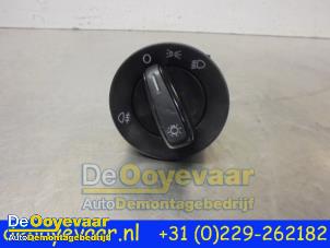 Used Light switch Volkswagen Up! (121) 1.0 12V 60 Price € 9,99 Margin scheme offered by Autodemontagebedrijf De Ooyevaar