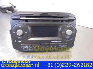 Used Radio CD player Kia Picanto (TA) 1.0 12V Price € 34,98 Margin scheme offered by Autodemontagebedrijf De Ooyevaar