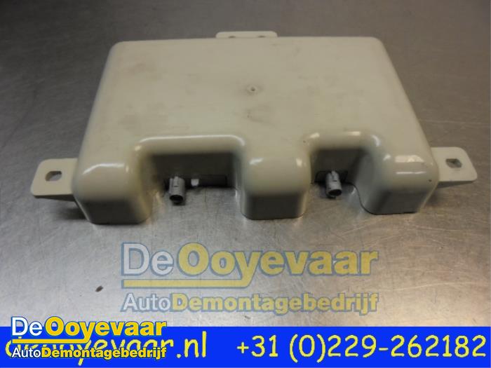 Antenna Amplifier BMW 6 Serie Gran Coupe 640d 24V - 13600211