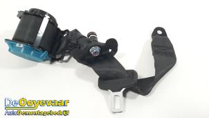Used Rear seatbelt, right Hyundai i10 (B5) 1.0 12V Price € 19,98 Margin scheme offered by Autodemontagebedrijf De Ooyevaar