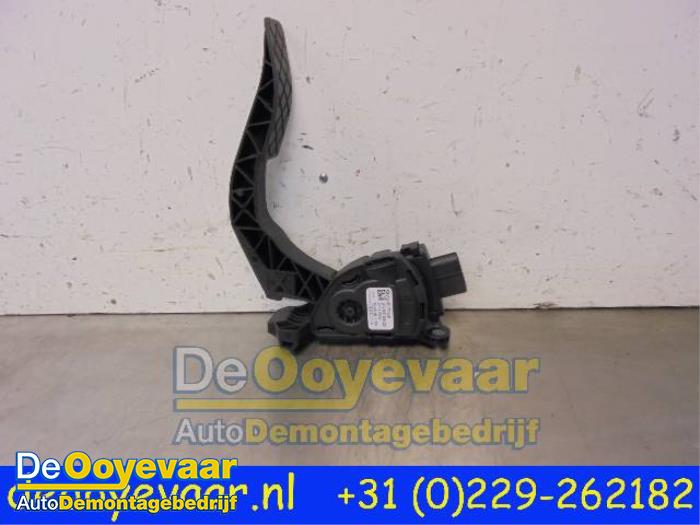 Throttle pedal position sensor Audi A4 2.0 TDI 16V 8K1725523A CJCB