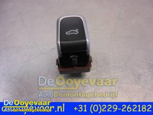 Used Tailgate switch Audi A4 (B8) 2.0 TDI 16V Price € 9,99 Margin scheme offered by Autodemontagebedrijf De Ooyevaar
