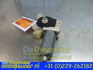 Used Door window motor Mercedes Vaneo (W414) Price € 19,98 Margin scheme offered by Autodemontagebedrijf De Ooyevaar