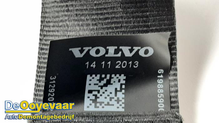 Cinturón de seguridad izquierda detrás de un Volvo V40 (MV) 1.6 D2 2014