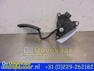 Used Throttle pedal position sensor Renault Clio III (BR/CR) 1.5 dCi FAP Price € 24,99 Margin scheme offered by Autodemontagebedrijf De Ooyevaar