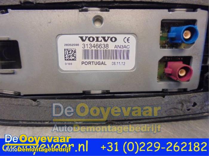 Antena z Volvo V70 (BW) 1.6 T4 16V 2013
