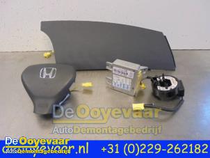 Used Airbag set + module Honda Jazz (GD/GE2/GE3) 1.3 i-Dsi Price € 149,99 Margin scheme offered by Autodemontagebedrijf De Ooyevaar
