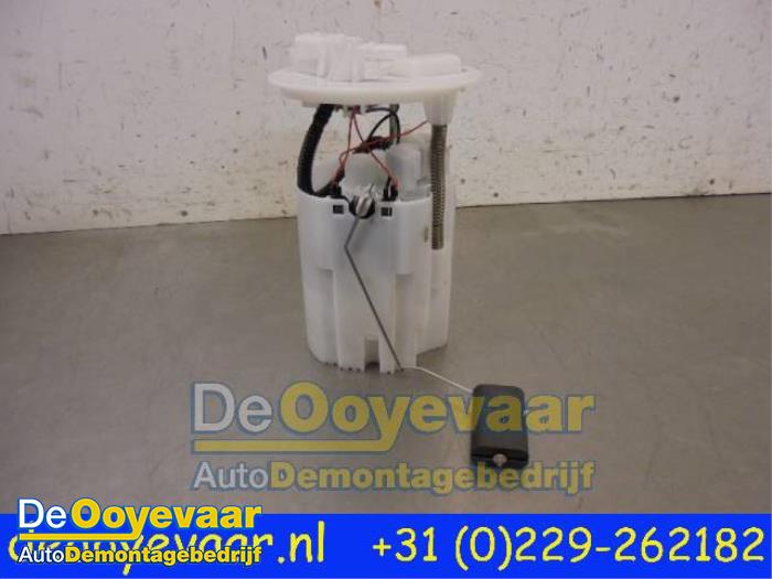 Gebrauchte Benzinpumpe Renault Twingo III (AH) 1.0 SCe 70 12V Preis € 19,99 Margenregelung angeboten von Autodemontagebedrijf De Ooyevaar