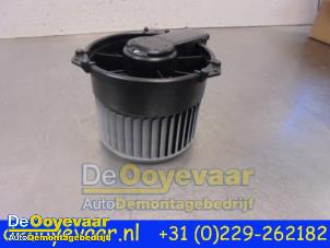 Używane Silnik wentylatora nagrzewnicy Daihatsu Cuore (L251/271/276) 1.0 12V DVVT Cena € 19,99 Procedura marży oferowane przez Autodemontagebedrijf De Ooyevaar