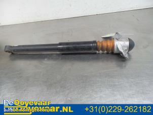 Used Rear shock absorber, left Volkswagen Jetta IV (162/16A) 1.4 TSI Hybrid 16V Price € 24,99 Margin scheme offered by Autodemontagebedrijf De Ooyevaar