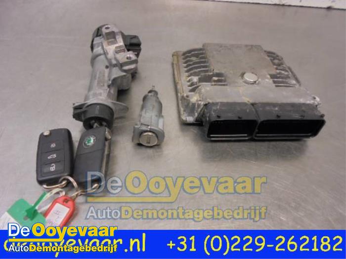 Used Ignition lock + computer Skoda Fabia II (5J) 1.2 TSI Price € 39,99 Margin scheme offered by Autodemontagebedrijf De Ooyevaar