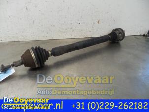Used Front drive shaft, right Volkswagen Golf VI (5K1) 2.0 GTI 16V Price € 99,99 Margin scheme offered by Autodemontagebedrijf De Ooyevaar