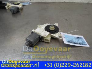 Used Door window motor Mercedes E (W212) E-350 CGI V6 24V BlueEfficiency Price € 14,99 Margin scheme offered by Autodemontagebedrijf De Ooyevaar