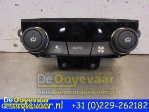Used Climatronic panel Peugeot 508 (8D) 2.0 Hybrid4 16V Price € 34,99 Margin scheme offered by Autodemontagebedrijf De Ooyevaar