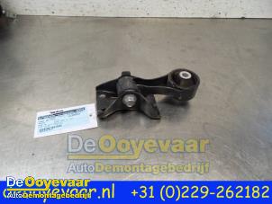 Used Gearbox mount Toyota Aygo (B40) 1.0 12V VVT-i Price € 19,99 Margin scheme offered by Autodemontagebedrijf De Ooyevaar
