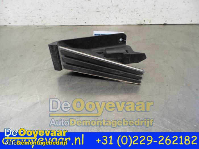 Begagnade Gaspedalsensor Porsche Panamera (970) 4.8 V8 32V 4S Pris € 49,99 Marginaltabell erbjuds av Autodemontagebedrijf De Ooyevaar