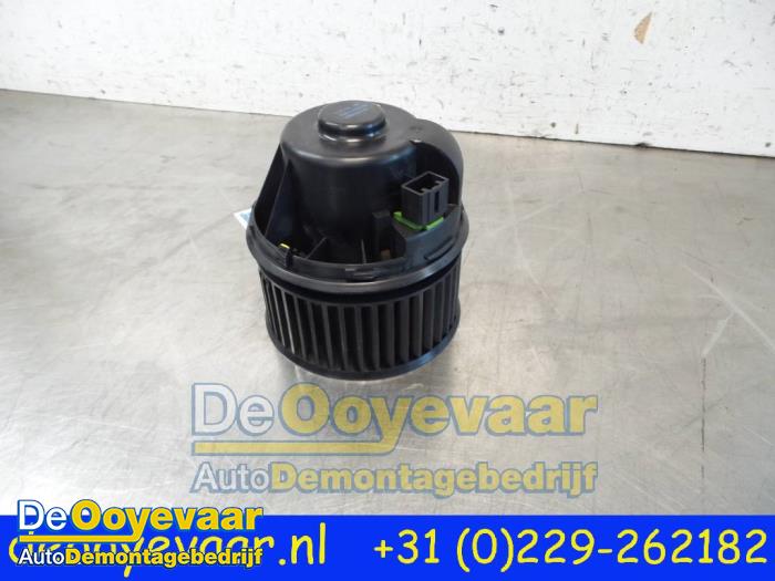 Ventilateur chauffage d'un Volvo V40 (MV) 2.0 D4 16V 2014