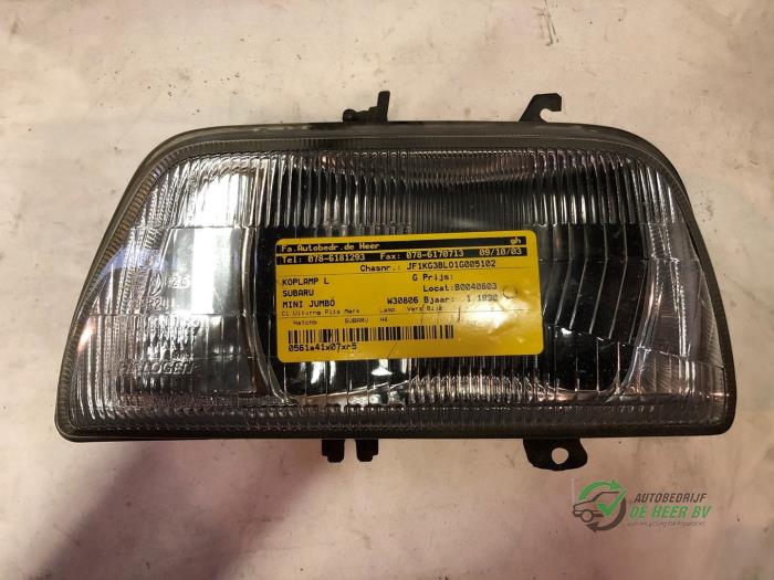 Używane Reflektor lewy Subaru Mini Jumbo 0.7 DL,SDX Cena € 25,00 Procedura marży oferowane przez Autobedrijf de Heer B.V.