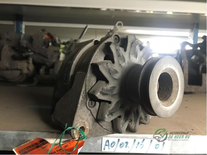 Begagnade Dynamo BMW 3 serie (E36/4) 316i Pris € 32,00 Marginaltabell erbjuds av Autobedrijf de Heer B.V.