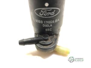 Used Windscreen washer pump Ford Escort 6 (AAL/ABL) 1.6 16V Price € 10,00 Margin scheme offered by Autobedrijf de Heer B.V.