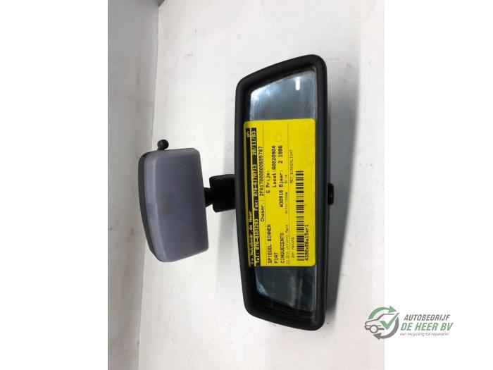 Używane Lusterko wewnetrzne Fiat Cinquecento 0.9 i.e. S Cena € 15,00 Procedura marży oferowane przez Autobedrijf de Heer B.V.
