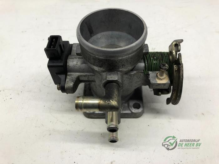 Gebrauchte Einspritzgehäuse Hyundai Accent II/Excel II/Pony 1.3i 12V Hatchback Preis € 45,00 Margenregelung angeboten von Autobedrijf de Heer B.V.