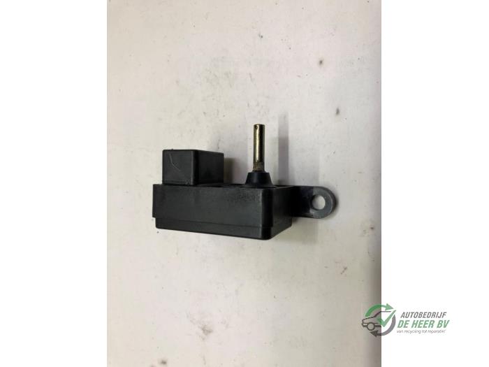 Map Sensor (Einlasskrümmer) van een Nissan Primera (P10) 1.6 16V Kat. 1992