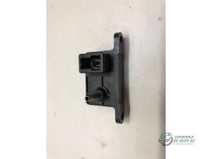 Map Sensor (Einlasskrümmer) van een Nissan Primera (P10) 1.6 16V Kat. 1992