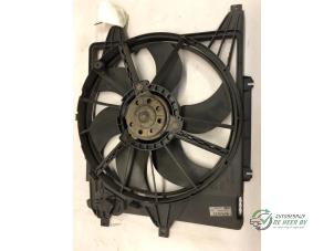 Used Cooling fans Renault Clio II (BB/CB) 1.6 16V Price € 25,00 Margin scheme offered by Autobedrijf de Heer B.V.