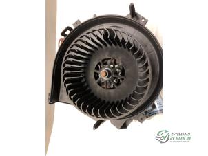 Used Heating and ventilation fan motor Opel Corsa C (F08/68) 1.2 16V Price € 32,00 Margin scheme offered by Autobedrijf de Heer B.V.