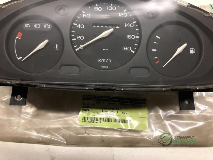 Odometer KM from a Nissan Micra (K11) 1.0 L,LX 16V 1994