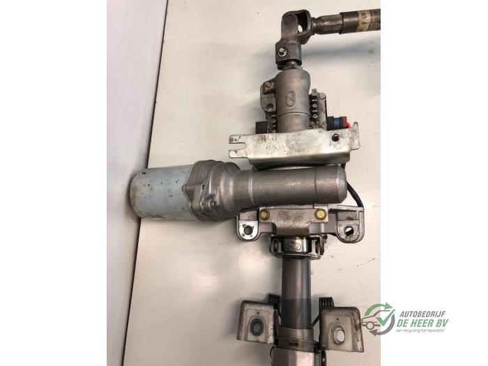 Steering column from a Opel Combo (Corsa C) 1.3 CDTI 16V 2006