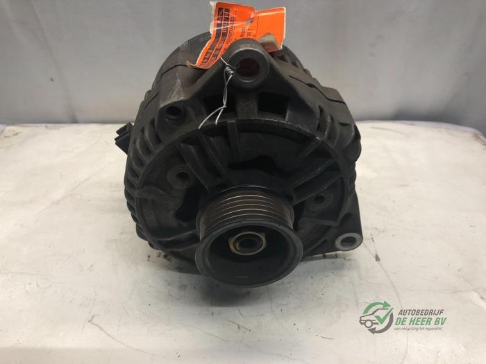 Usagé Dynamo Ford Mondeo I Wagon 1.8 TD Prix € 36,00 Règlement à la marge proposé par Autobedrijf de Heer B.V.