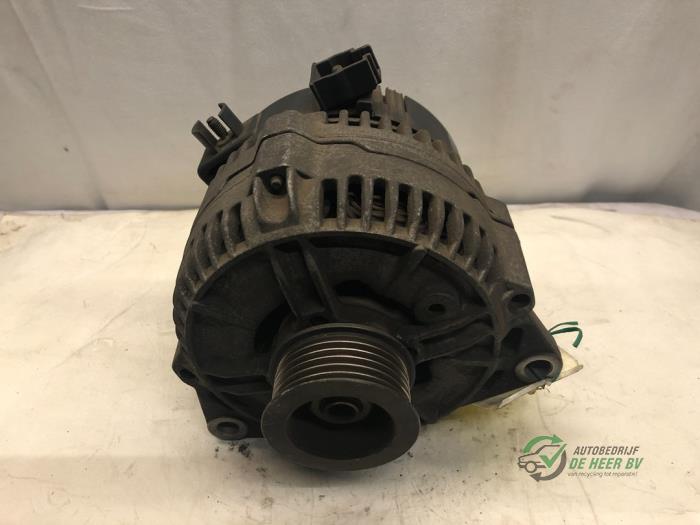 Used Dynamo Ford Mondeo I 2.0i 16V (U9) Price € 30,00 Margin scheme offered by Autobedrijf de Heer B.V.
