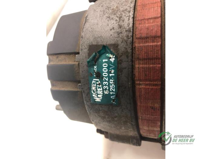 Begagnade Dynamo Fiat Uno Pris € 35,00 Marginaltabell erbjuds av Autobedrijf de Heer B.V.