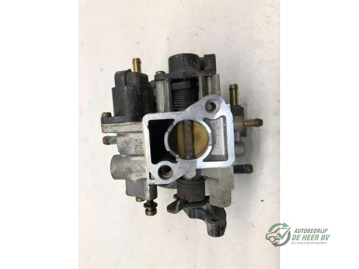 Injector housing from a Renault Twingo (C06) 1.2 SPi Phase I 1994